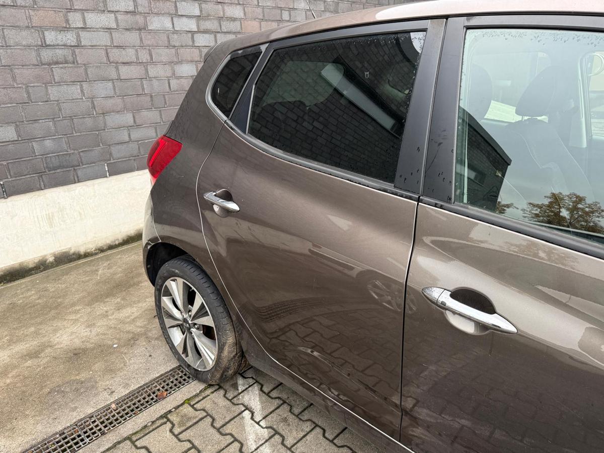 Kia Venga YN BJ16 original Tür hinten rechts D5 Sand Track Metallic Rohbau